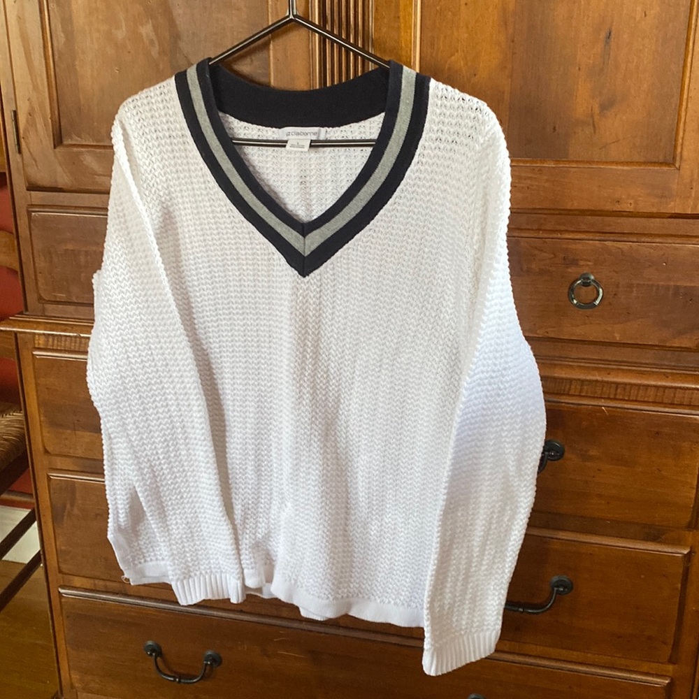 Women’s L white Liz Claiborne cotton v neck sweater with navy and gray trim